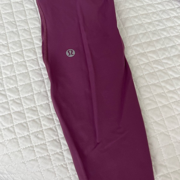 Lululemon- Base Pace HR Tight Leggings - 25’’ - size 2 -VTPM (Vintage Plum) - Picture 3 of 3